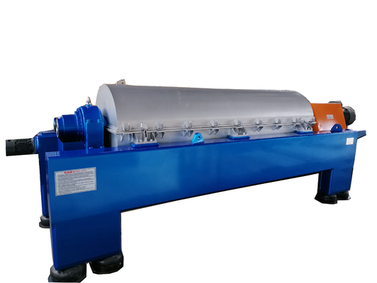 Centrifugeuses horizontales complètement automatiques de décanteur de style avec le tambour de solides solubles, pour l'asséchage