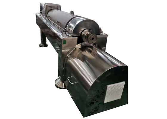 Le décanteur d'huile de palme de machine de séparation d'huile centrifuge l'équipement triphasé de séparation
