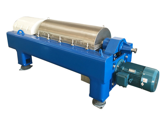 Le décanteur de alimentation automatique centrifuge le type huile de palme de sédimentation de panneau de solides solubles